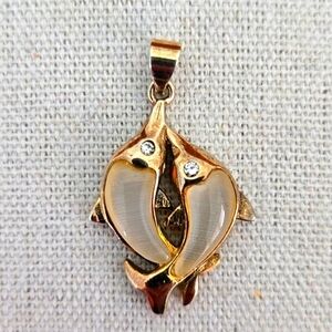 Vermeil 925 Double Leaping Glass Body Dolphins Pendant